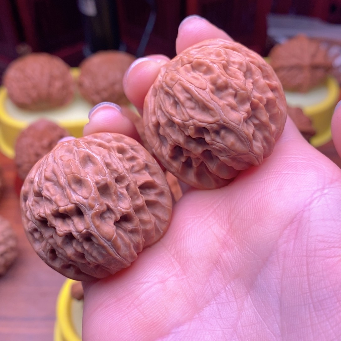 文玩核桃吊坠半**声磨盘