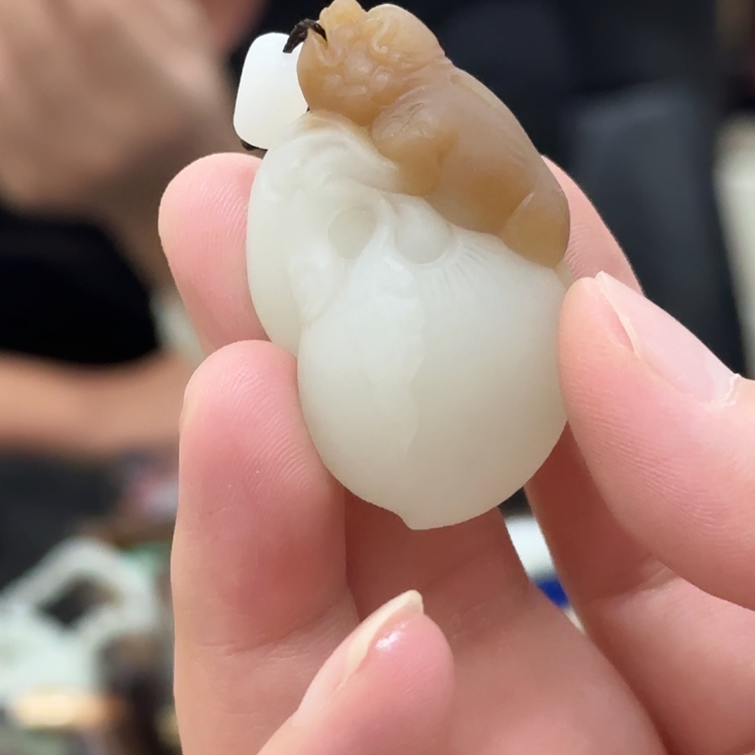 颈饰未镶嵌和田玉三足蟾福寿双全