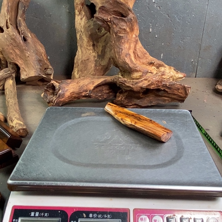 潘***生黄花梨/降香黄檀海南黄花梨