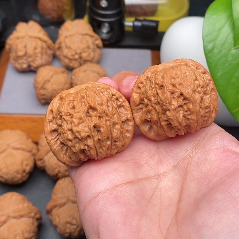【闪购商品】文玩核桃把件血麒麟全品39