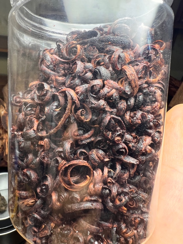 小叶降真香黄油白油勾丝碎料可泡茶泡酒做香料香包