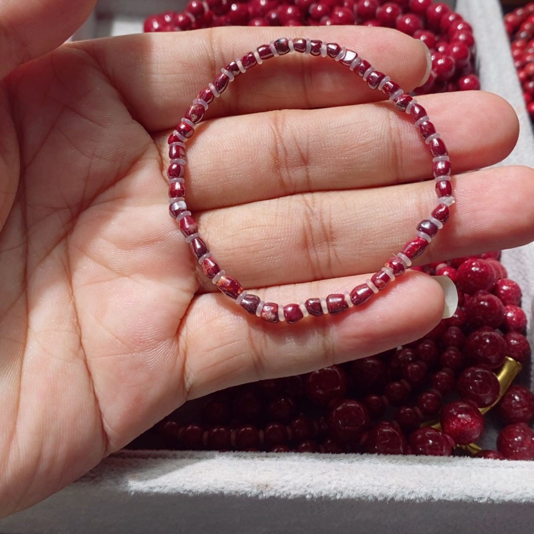 天然辰砂原矿随型手链