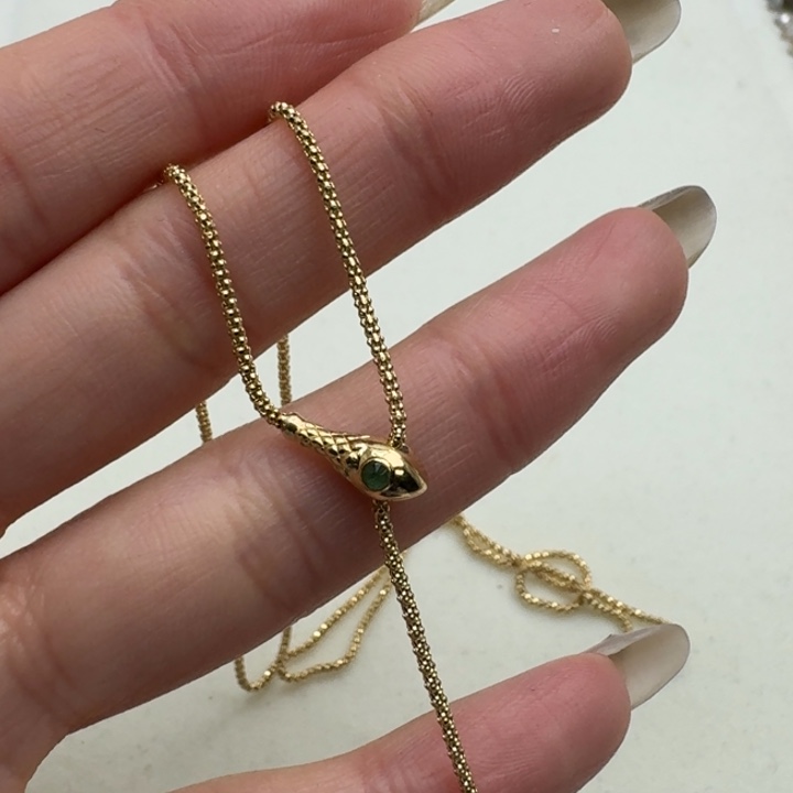 祖母绿颈饰18K金镶嵌
