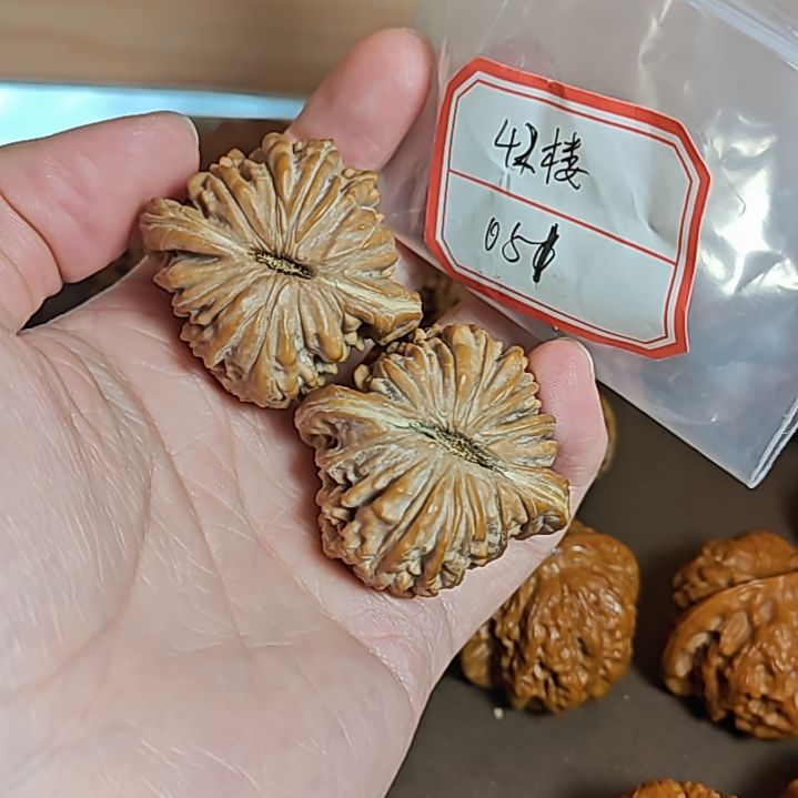 吊坠橄榄核42菊花四座楼