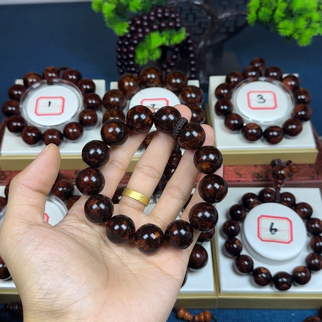 o***o花梨木类黄花梨1.8