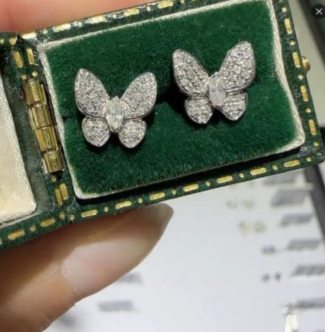 【富恩珠宝】 18k  40分小马眼蝴蝶耳钉  ZSES001528