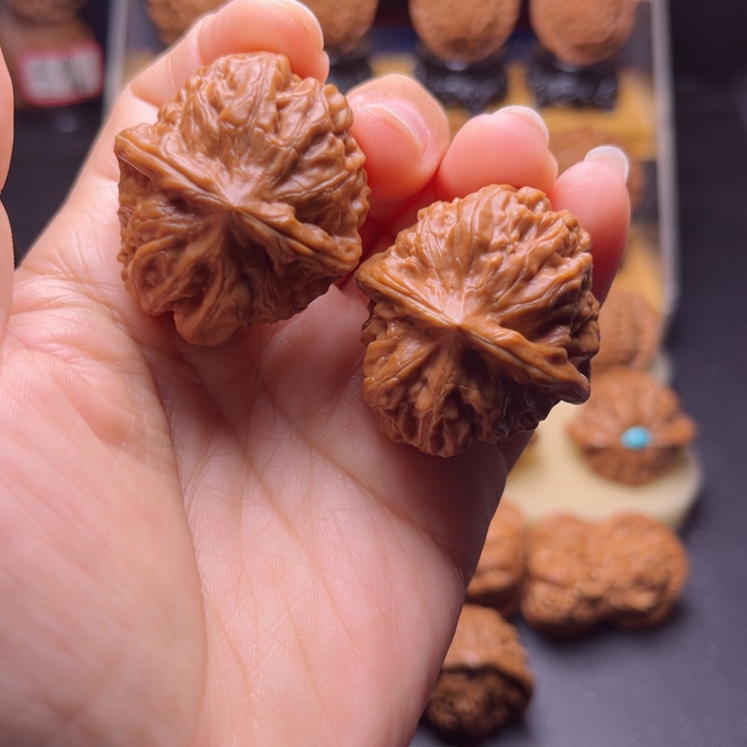 文玩核桃吊坠门头沟元宝