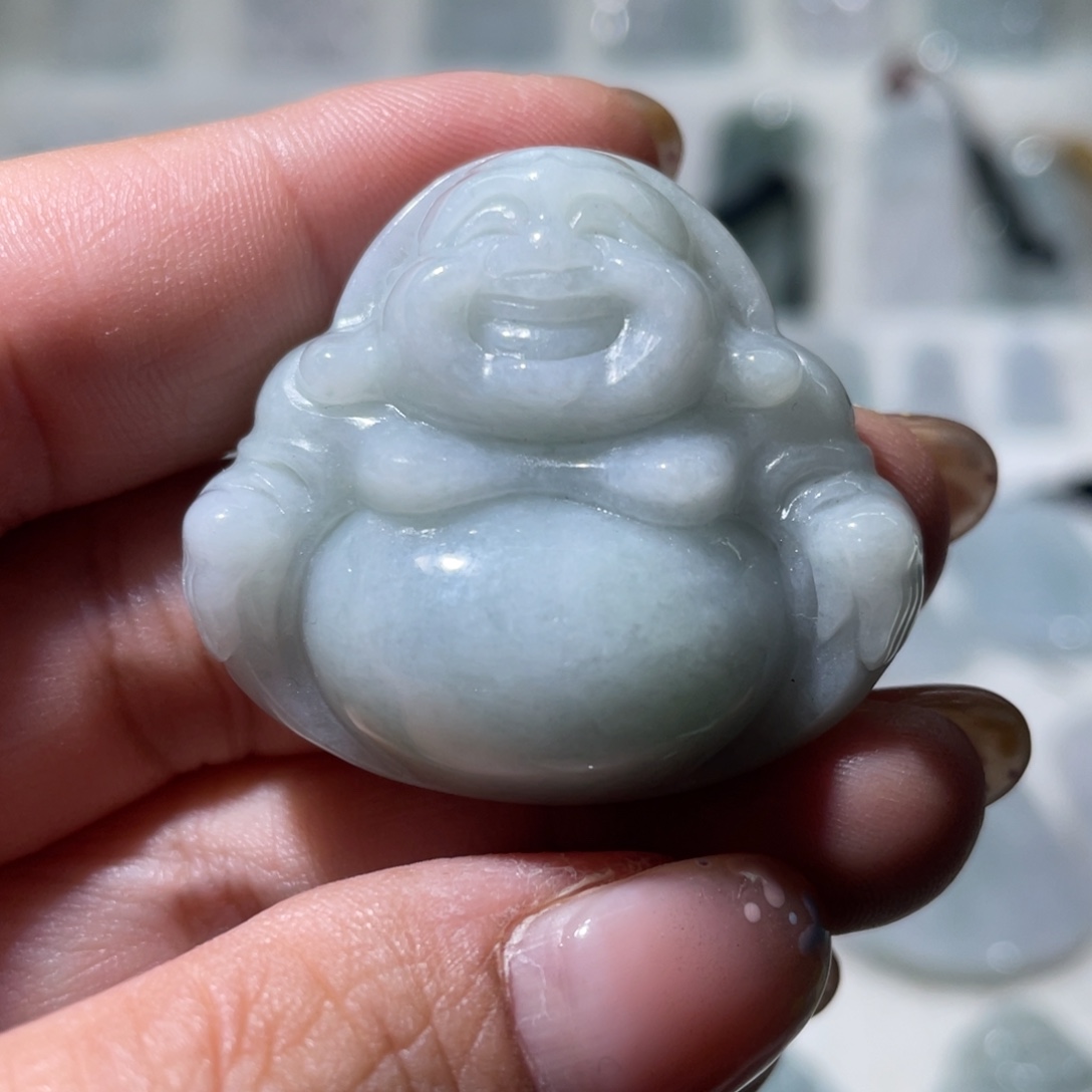 翡翠未镶嵌颈饰佛公