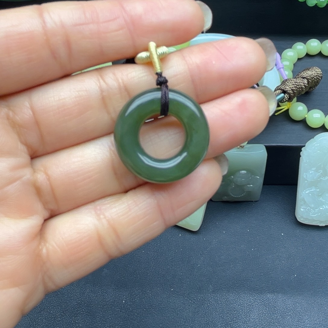 未镶嵌和田玉珠宝半成品