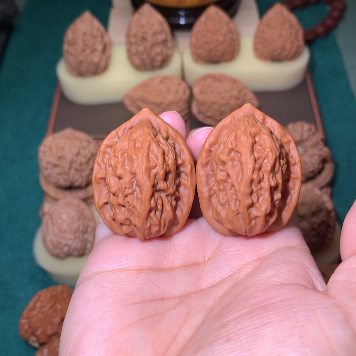 核桃文玩核桃把件大红袍