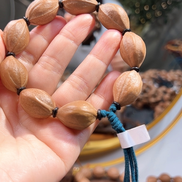 橄榄核吊坠喬**见梅林铁核1.8