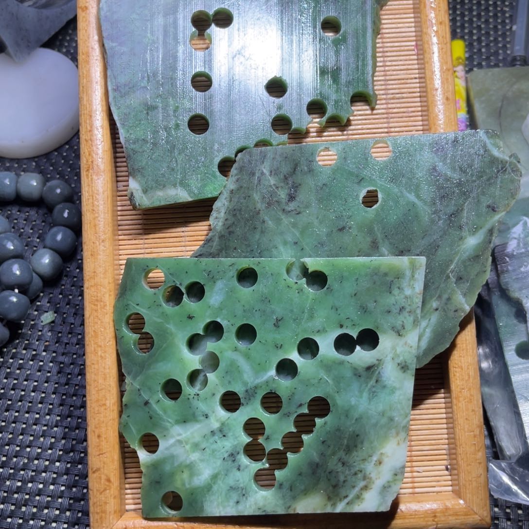 未镶嵌和田玉车挂