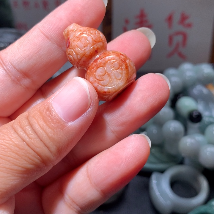 翡翠未镶嵌颈饰保真天然A货翡翠