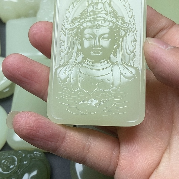 和田玉（糖玉）未镶嵌颈饰