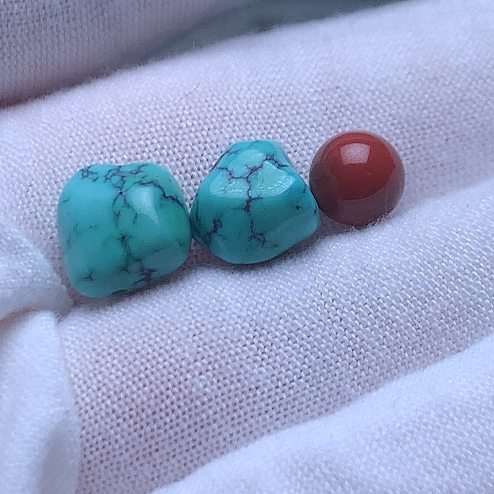 南红玛瑙未镶嵌珠宝奇石