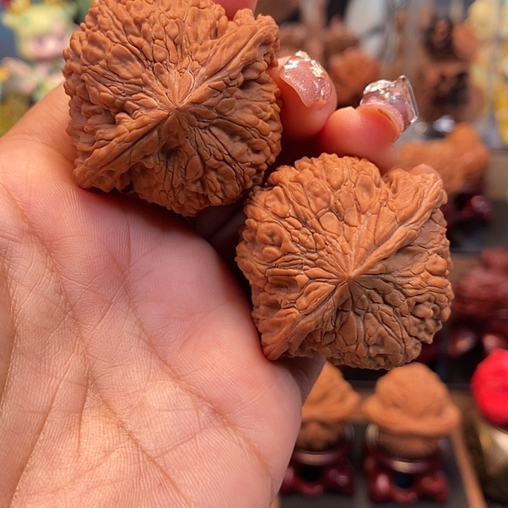 文玩核桃吊坠44满天星