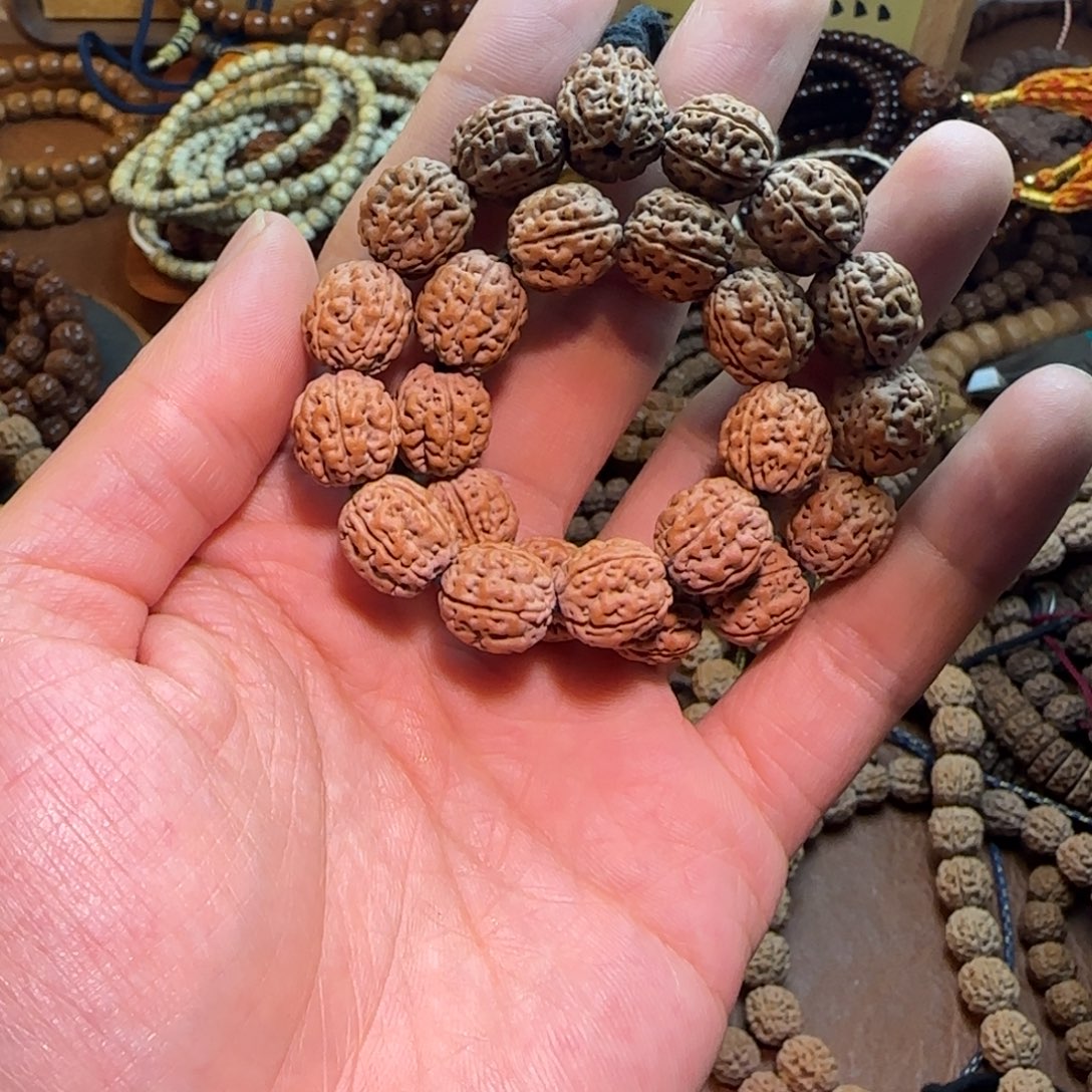 暂***沦金刚菩提手串定制潜水艇