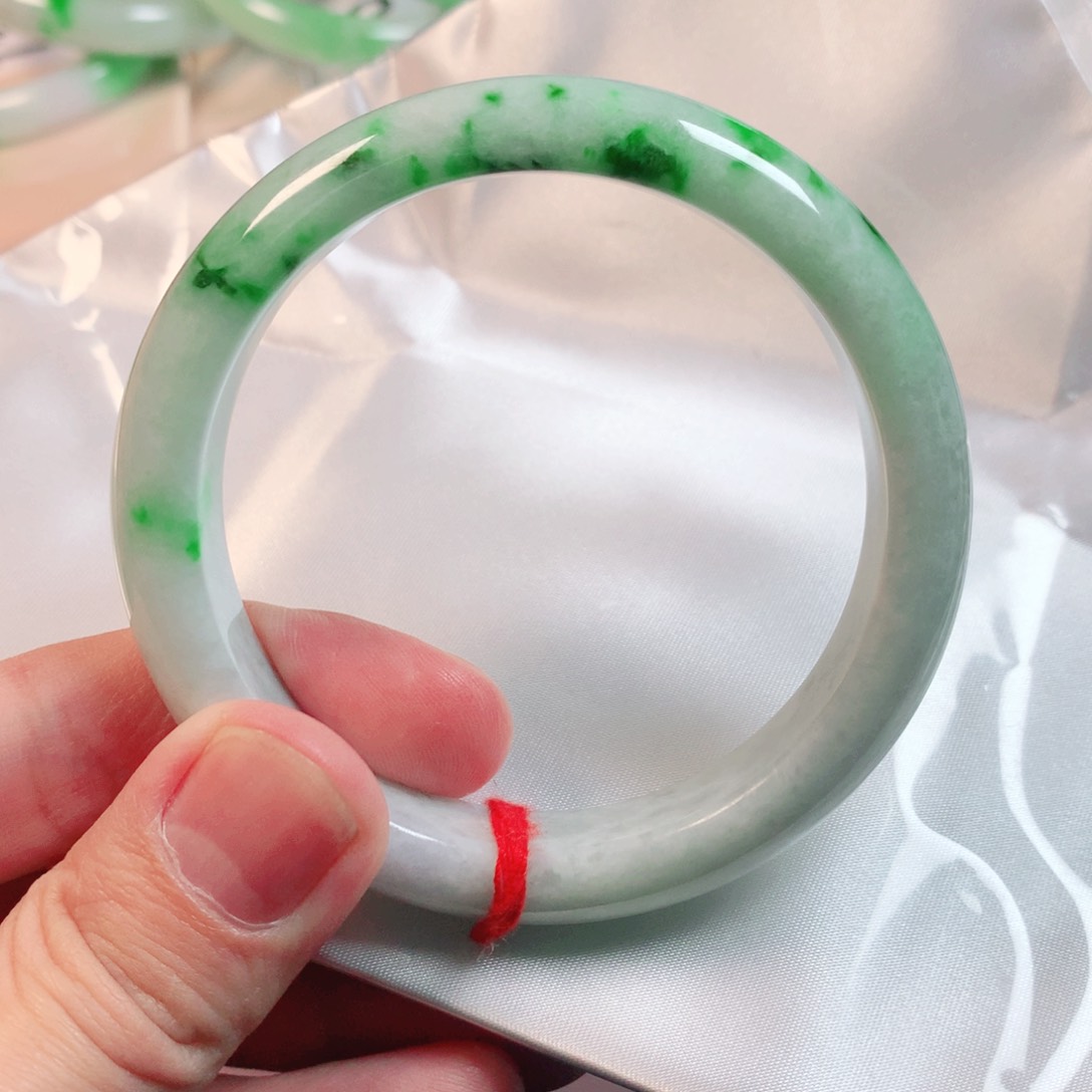 翡翠手镯未镶嵌翡翠手镯59