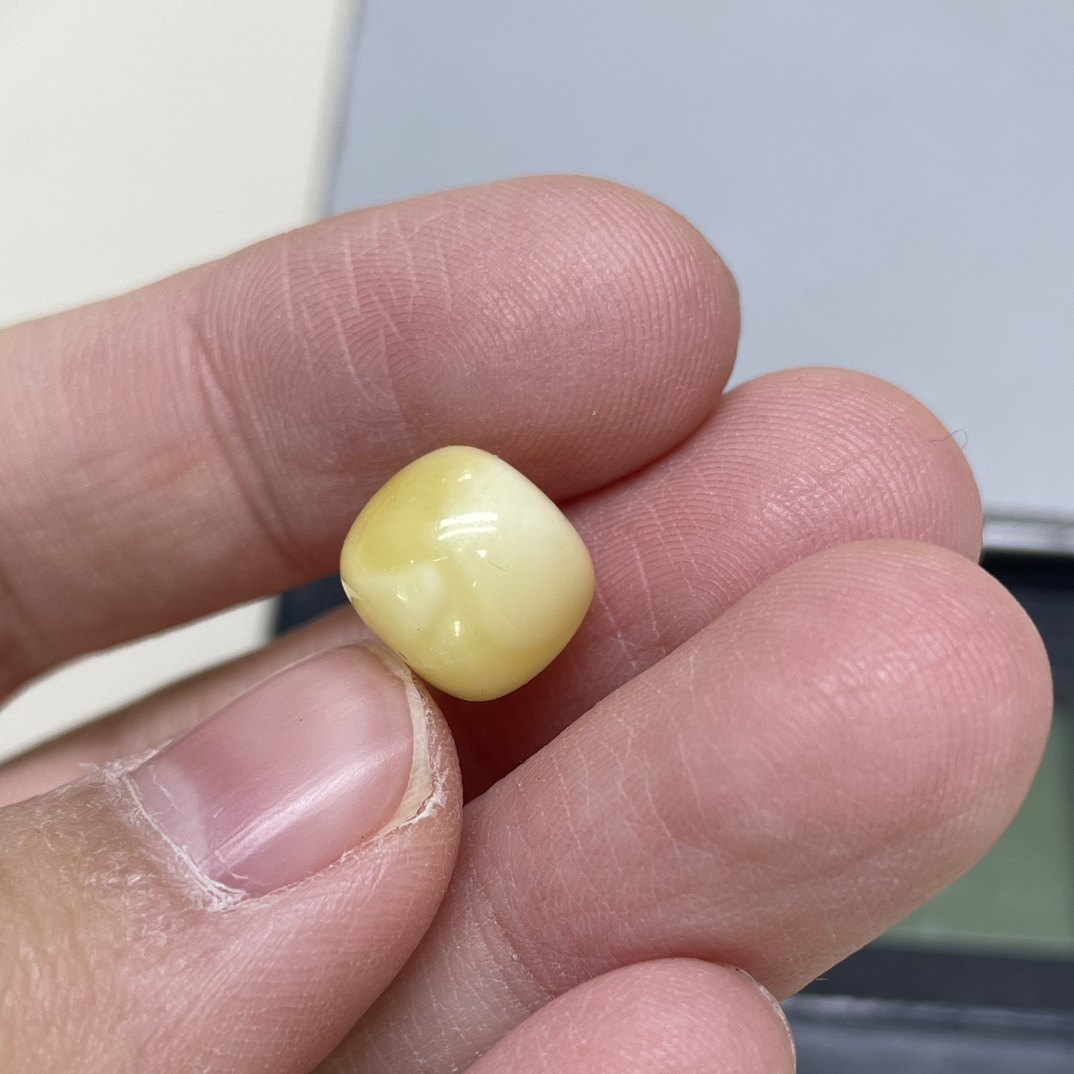 10mm高品质蜜蜡老型珠（随机发货）