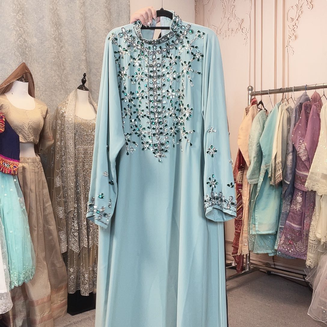 袍子东南亚服饰品牌