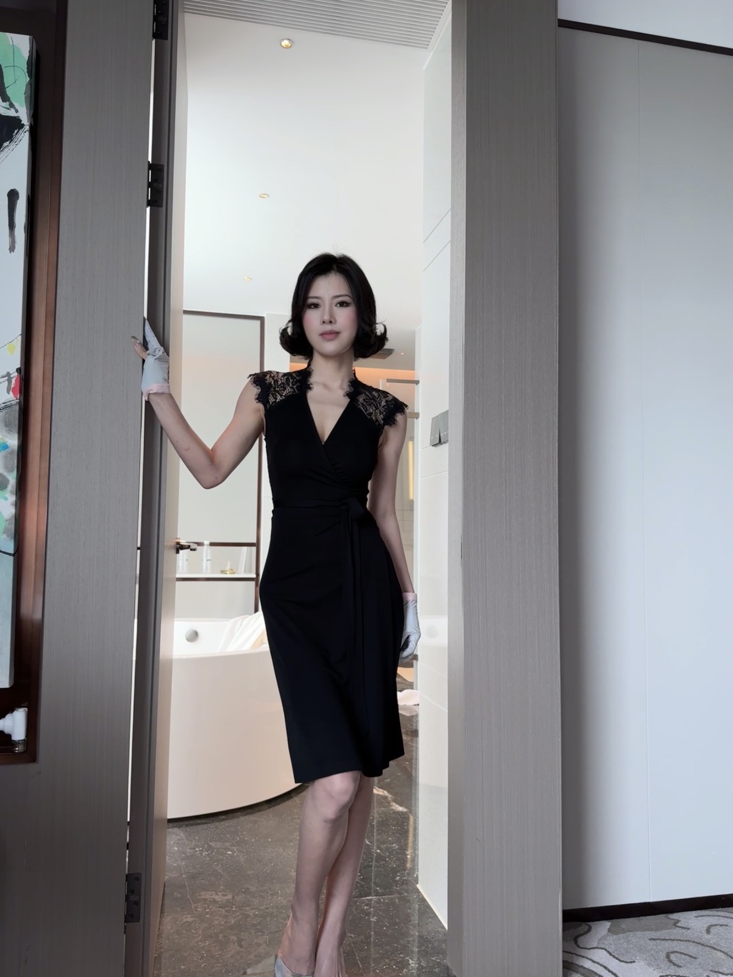 刘智媛/夏季裹身裙纯色无袖连衣裙小黑裙收腰黑色气质性感修身
