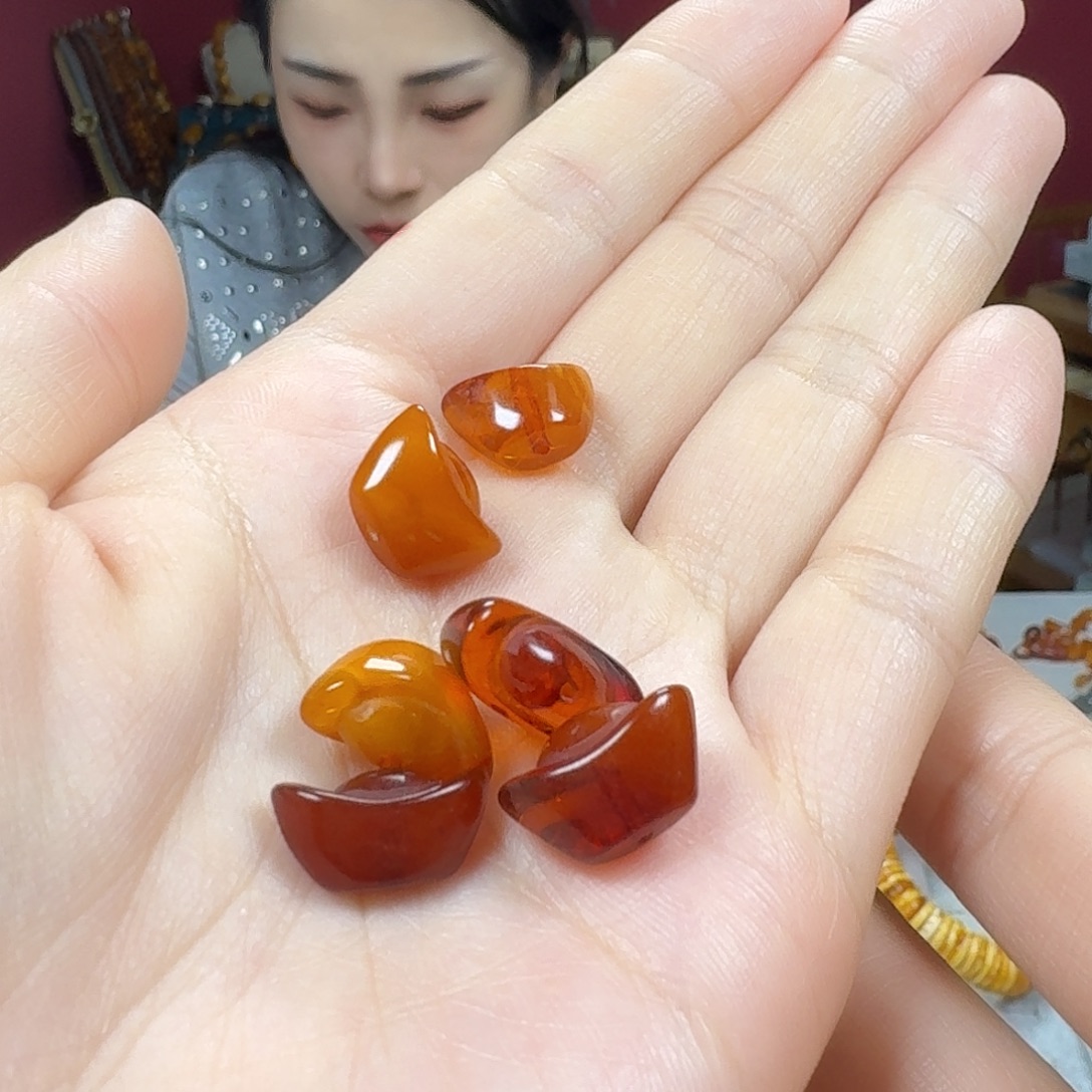 蜜蜡未镶嵌颈饰吊坠