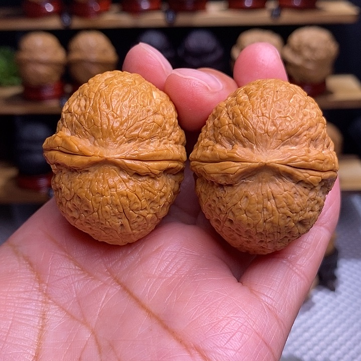 文玩核桃吊坠鸿鹄元宝15