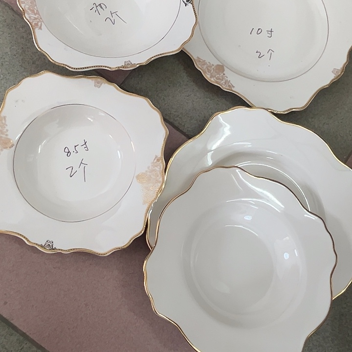 ****子新骨瓷10个方形餐具，默认微瑕