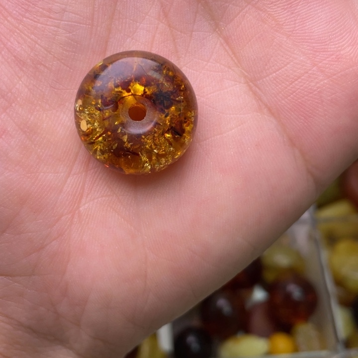 琥珀未镶嵌珠宝奇石