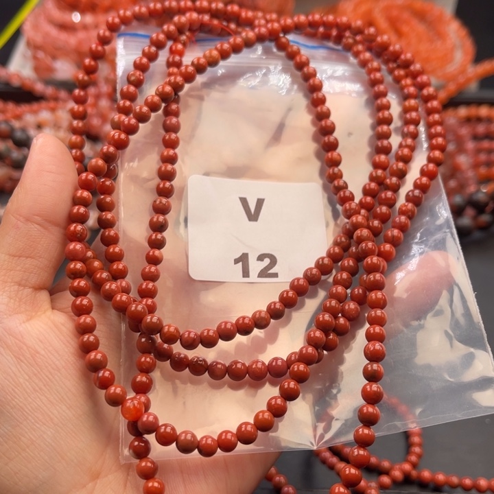 夏***南红玛瑙未镶嵌多样性发货默认微瑕称重5mm2条
