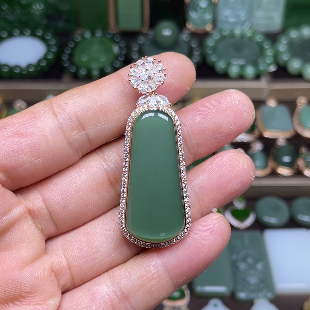 和田玉银S925镶嵌挂件碧玉