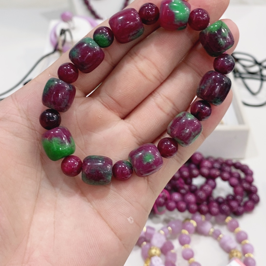 红宝石未镶嵌手串