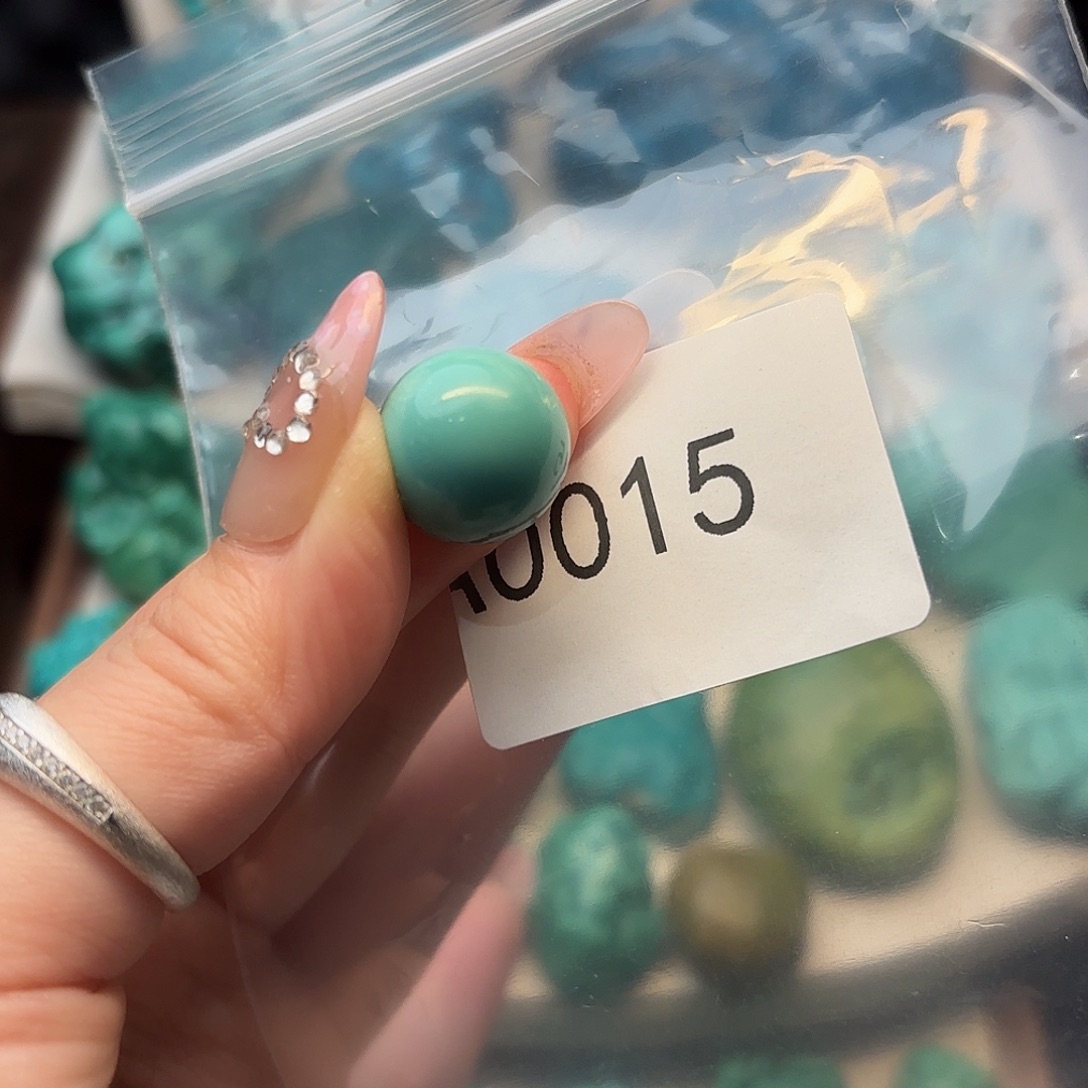 绿松石未镶嵌手串