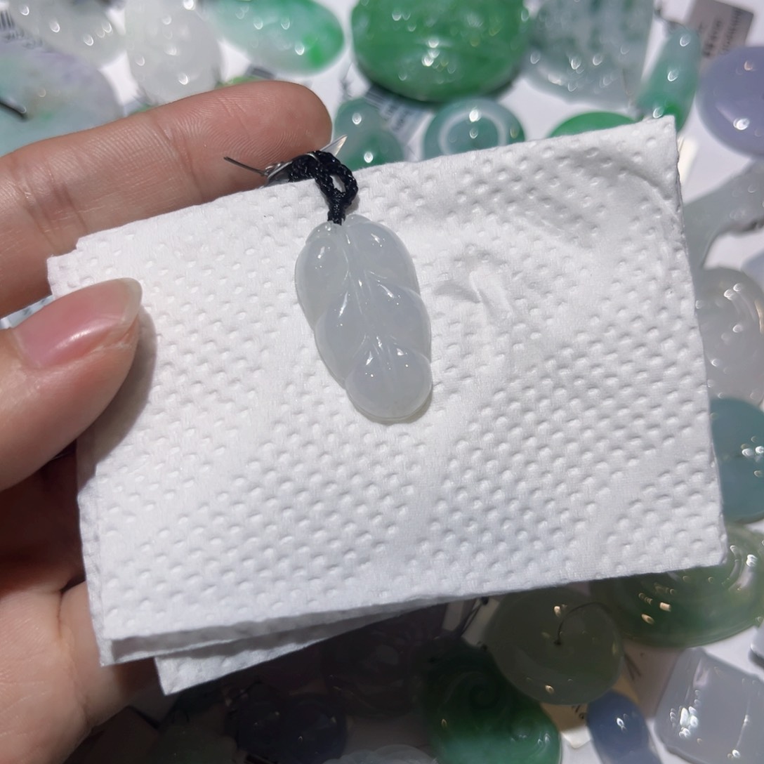翡翠颈饰未镶嵌天然翡翠A货