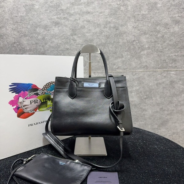 95新/普拉达/市场价38000/包包/250213XZ0019
