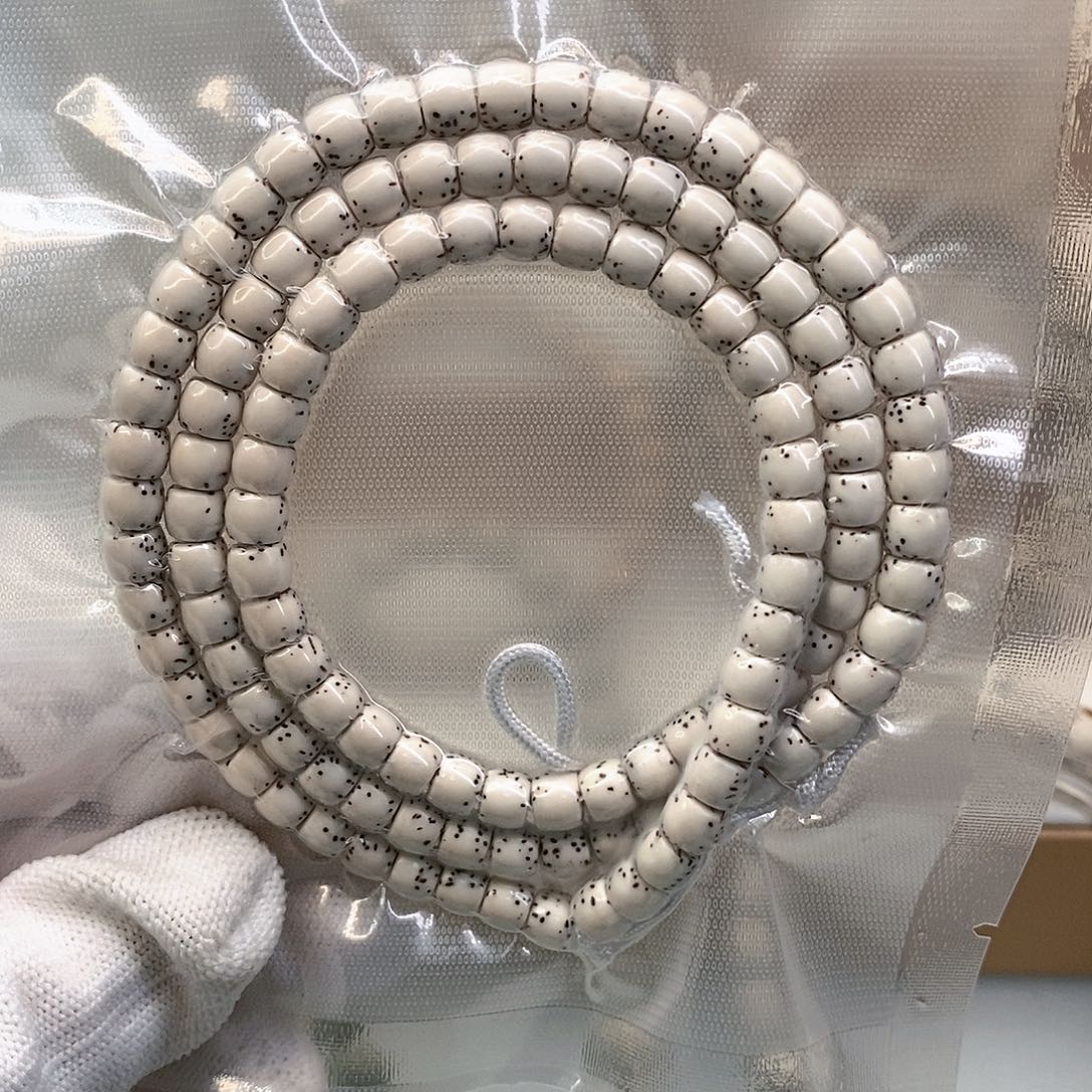 星月菩提手串原白河豚直切65