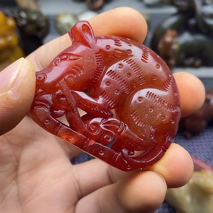 未镶嵌蛇纹石玉颈饰