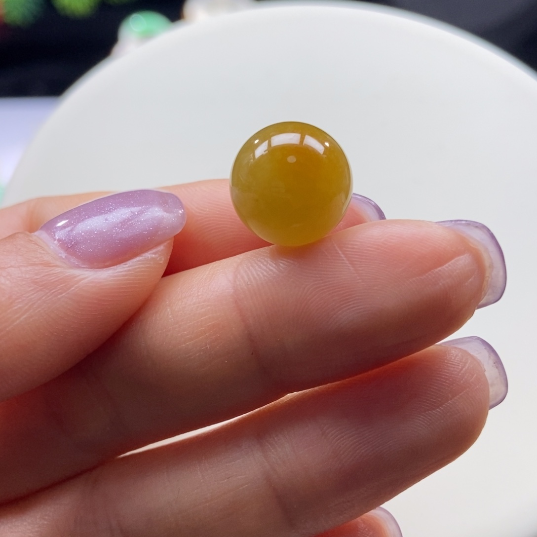 翡翠颈饰未镶嵌黄翡圆珠13.3mm