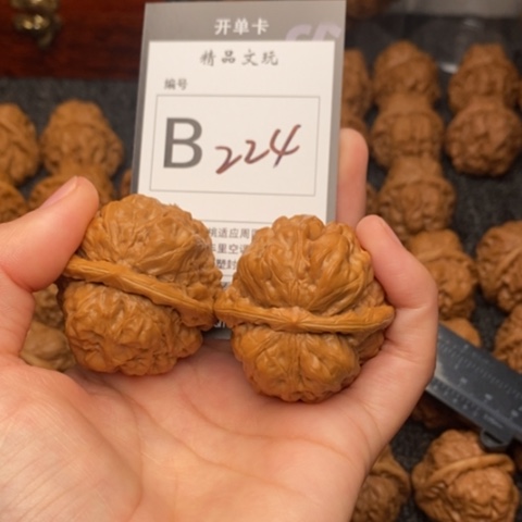 吊坠桃核我是第一百42