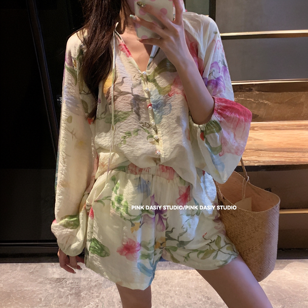 “种一片花园”2025春夏松弛感度假防晒衬衫短裤套装女