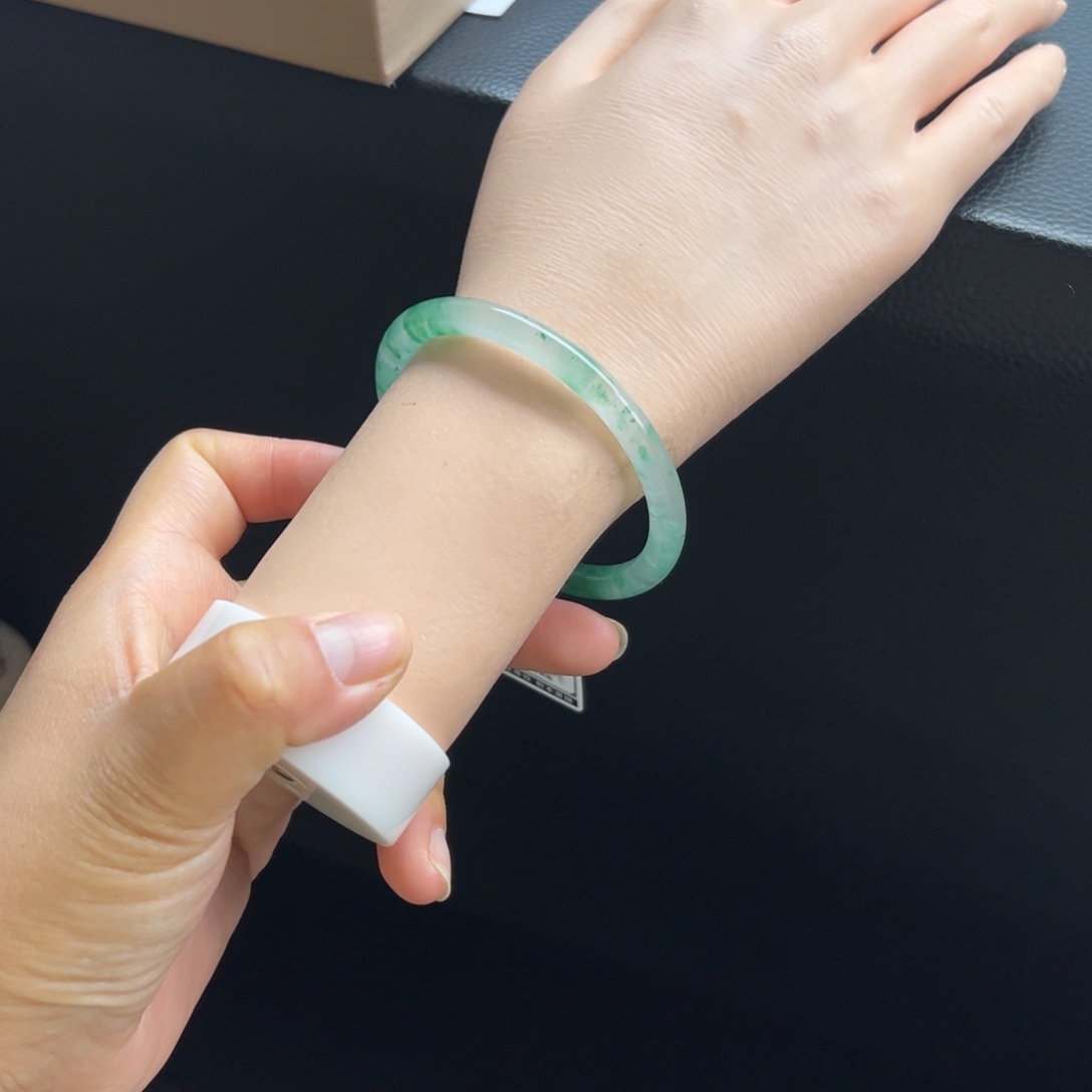 石英质玉未镶嵌手镯非洲翠56