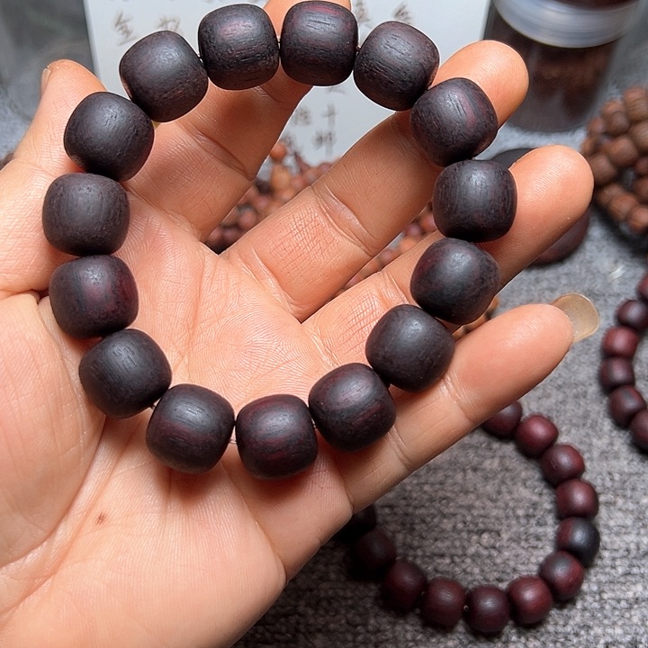 藤类降真香1.6老型红黄油精品一档