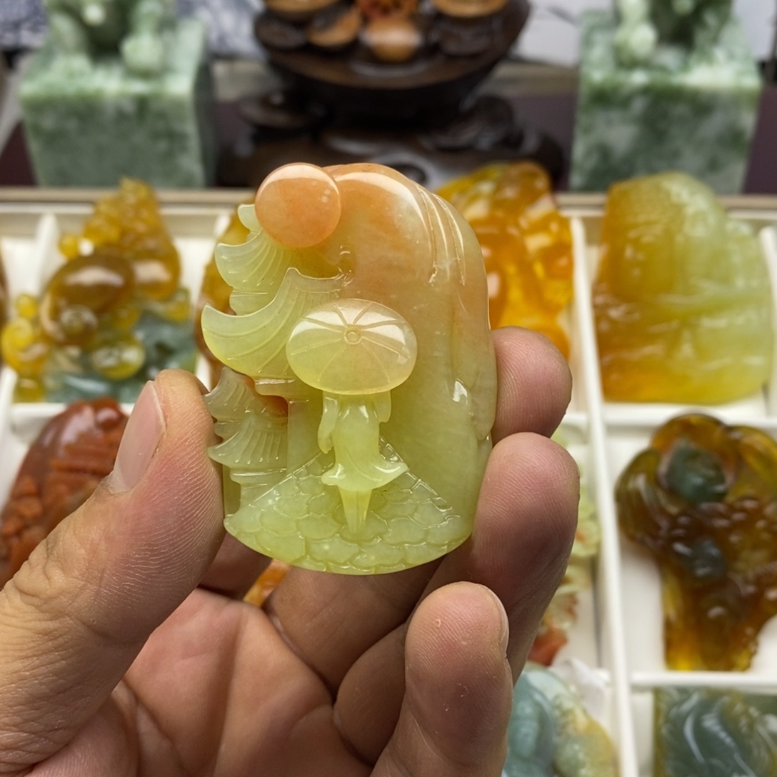 缺***_蛇纹石玉未镶嵌颈饰