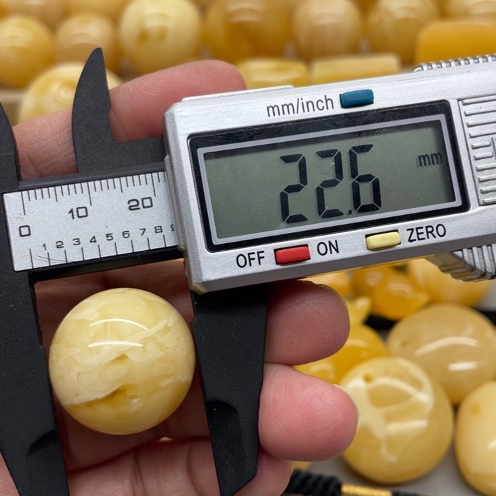 琥珀裸石未镶嵌蜜蜡