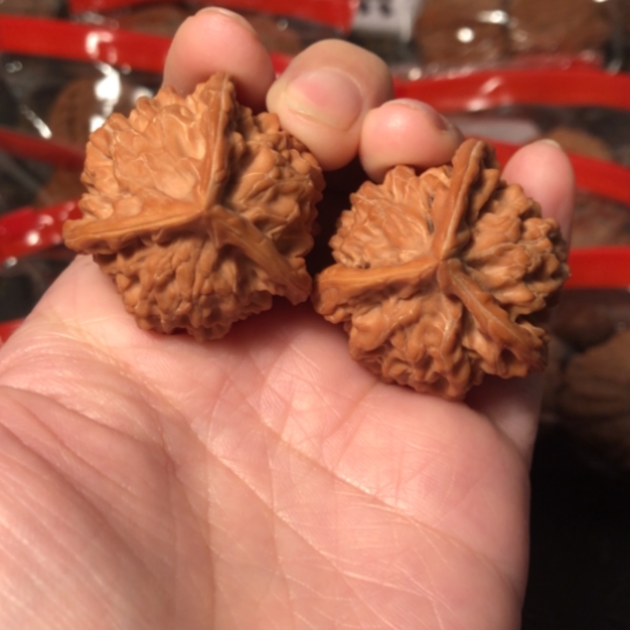【闪购商品】文玩核桃把件三棱35