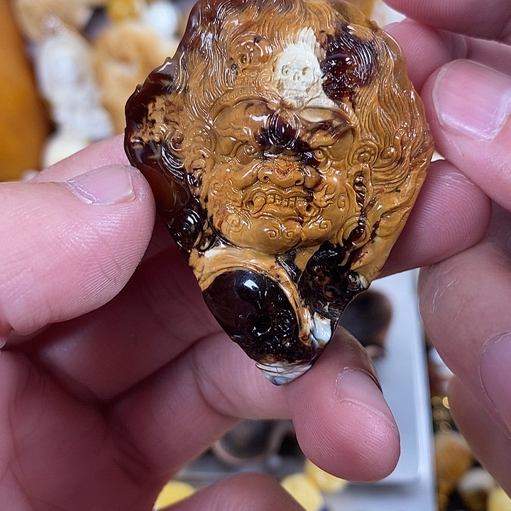 .***L琥珀未镶嵌裸石我