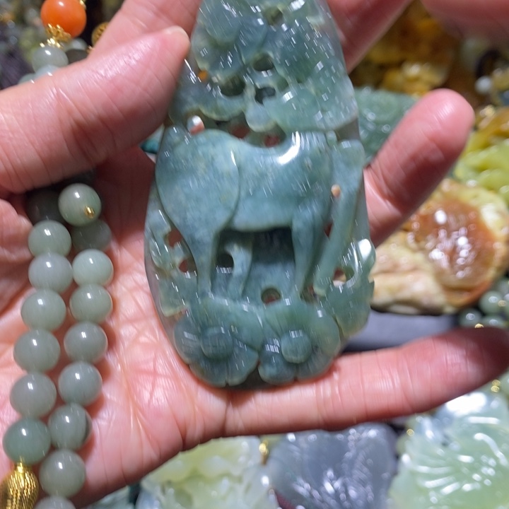 岫玉岫玉吊坠未镶嵌