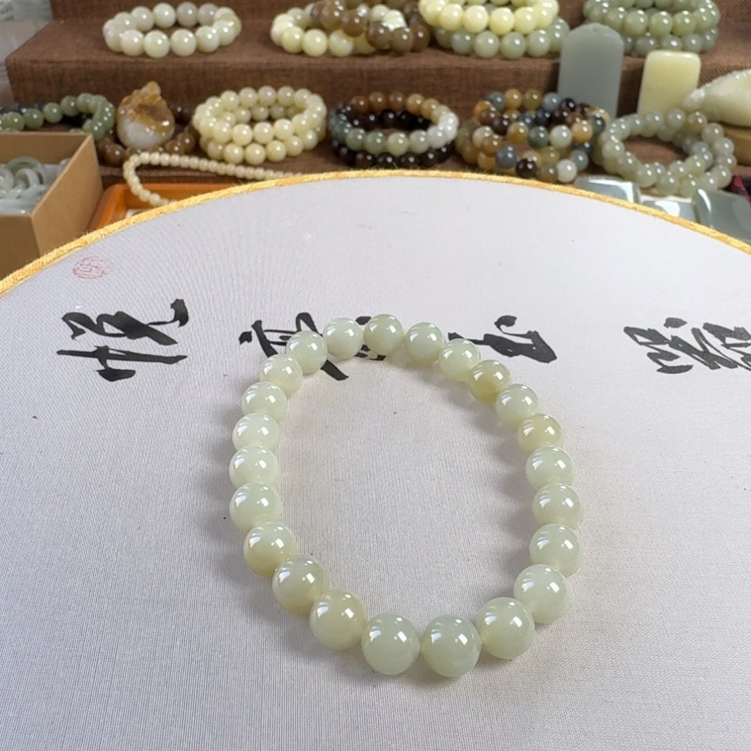 珺***颈饰未镶嵌和田玉