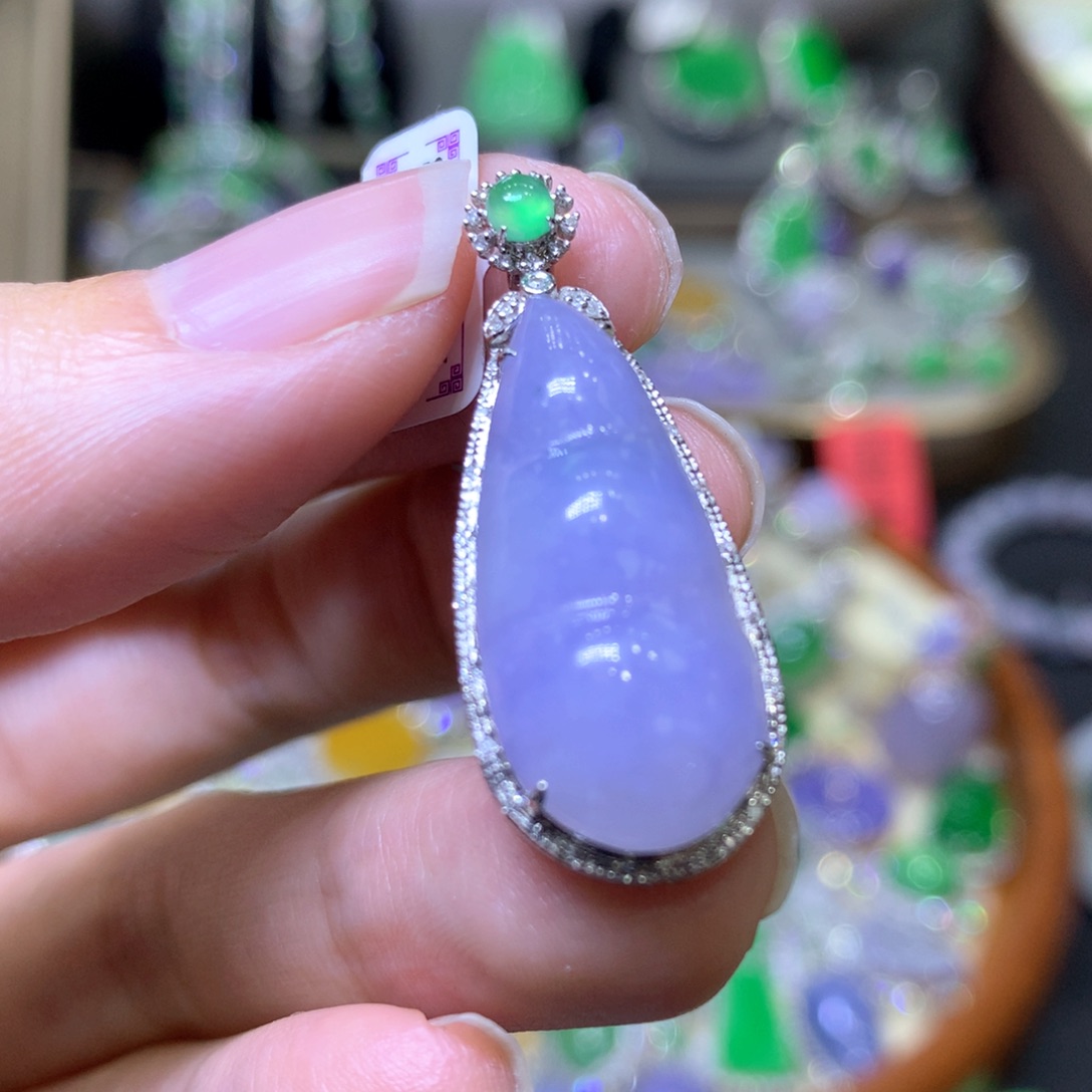 【闪购商品】翡翠颈饰18K金镶嵌翡翠吊坠项链