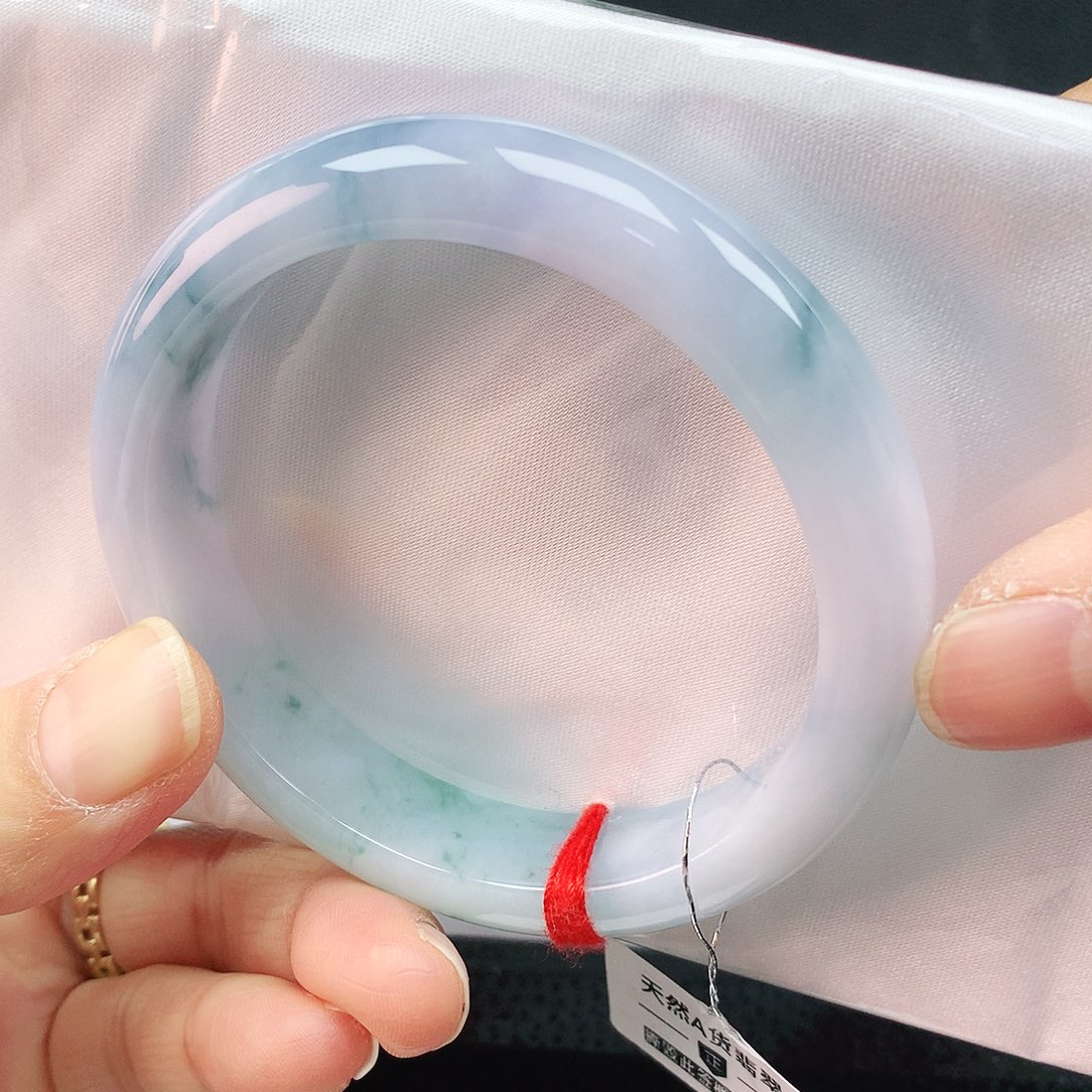 翡翠手镯未镶嵌54+圈